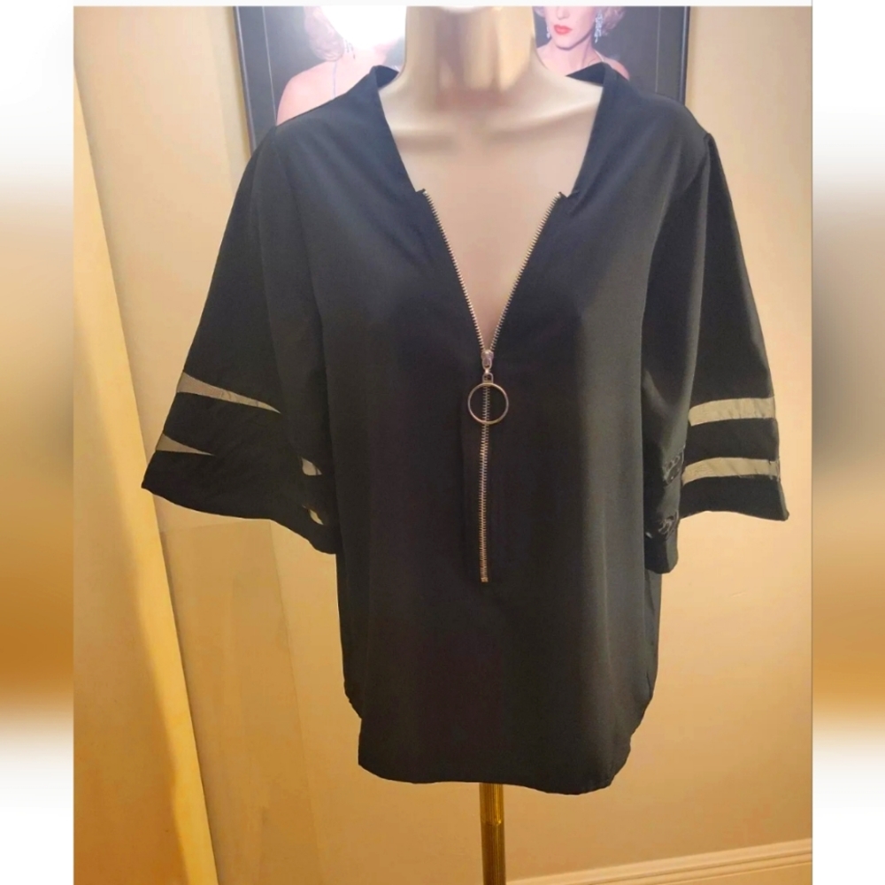 Ladies Black Medium zipper front Blouse